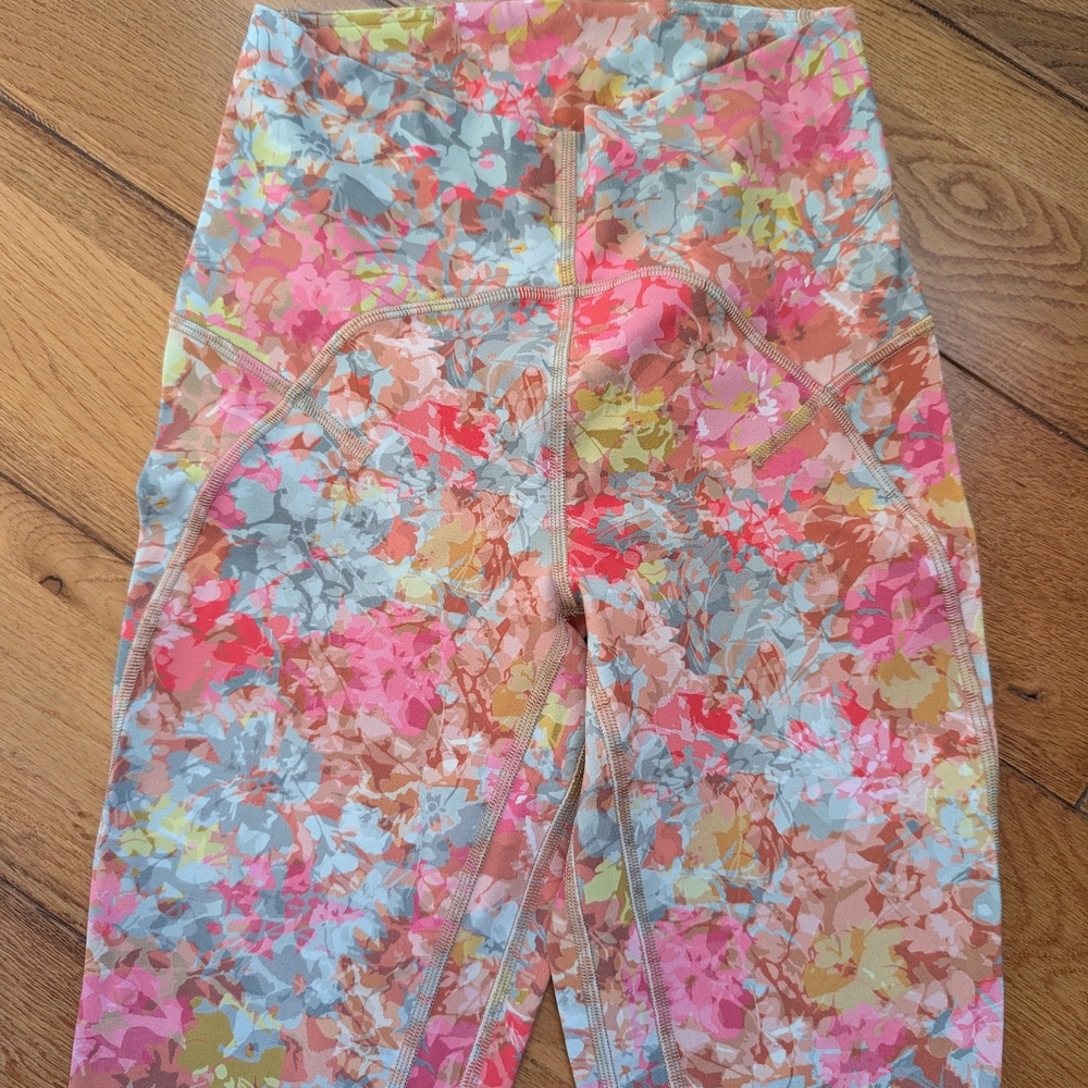 Lululemon Unlimit High Rise Tights 25"  Inflorescence Multi Size 4